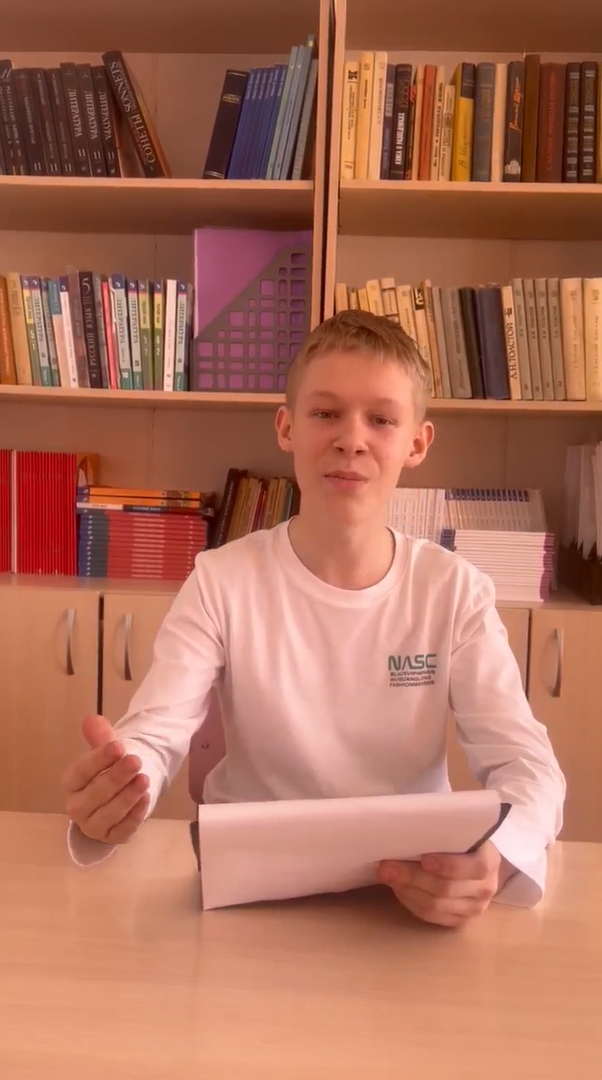 Максим Чебаков исполняет фрагмент рассказа «Поющий лес» (победа в номинации «Верю!»)